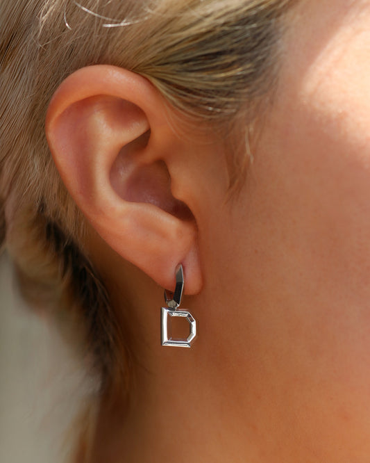 Token Charm D
