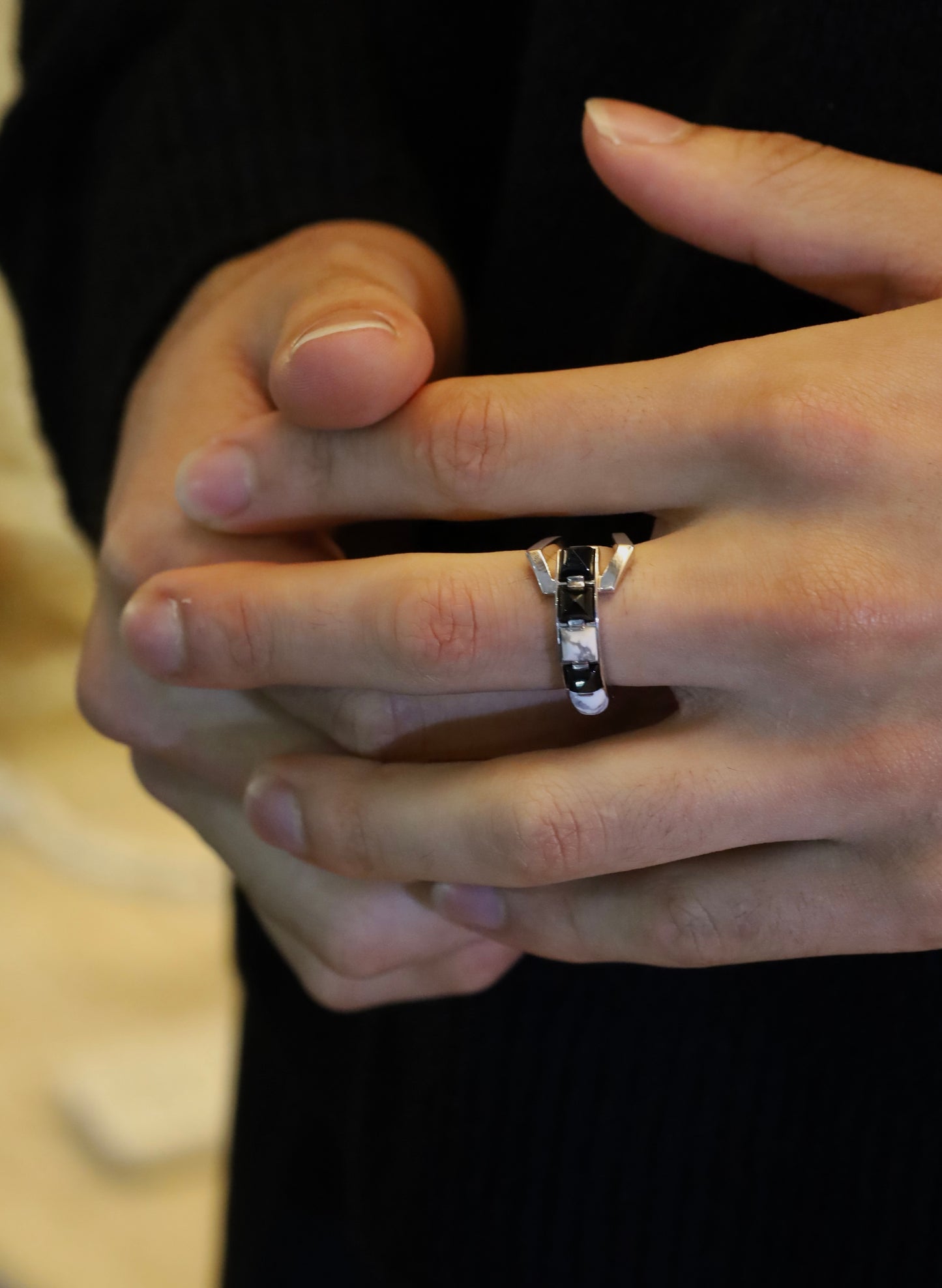 Arc Ring_SV925 × Black Spinel×  Howlite